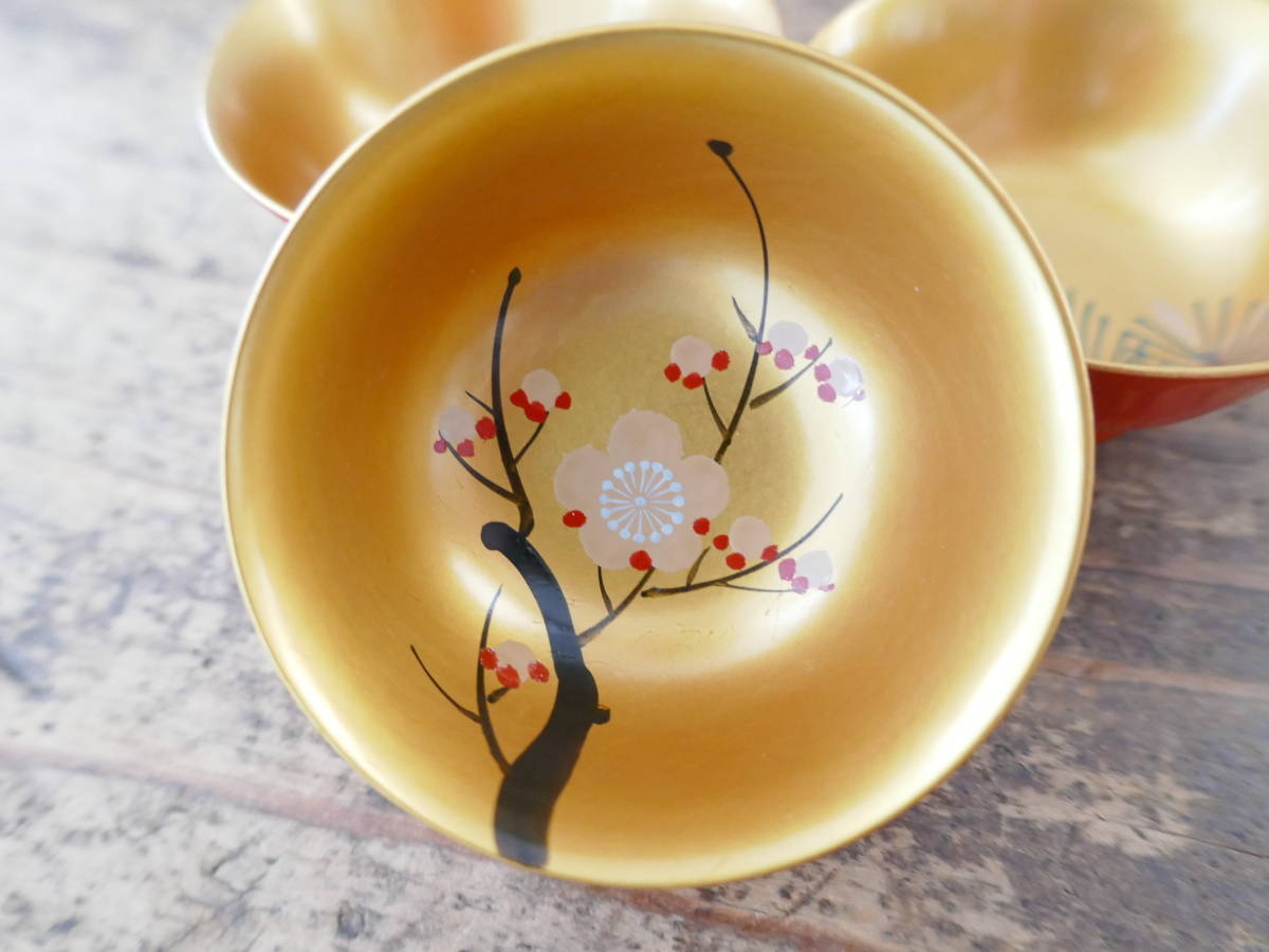 4083◎会津塗？ 組盃 松竹梅 / 漆器 3客 天然木 金彩 酒杯 猪口 手描き