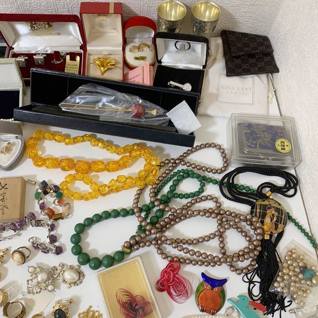 アクセサリー ネックレス リング 指輪 イヤリング ブローチ カフス 
