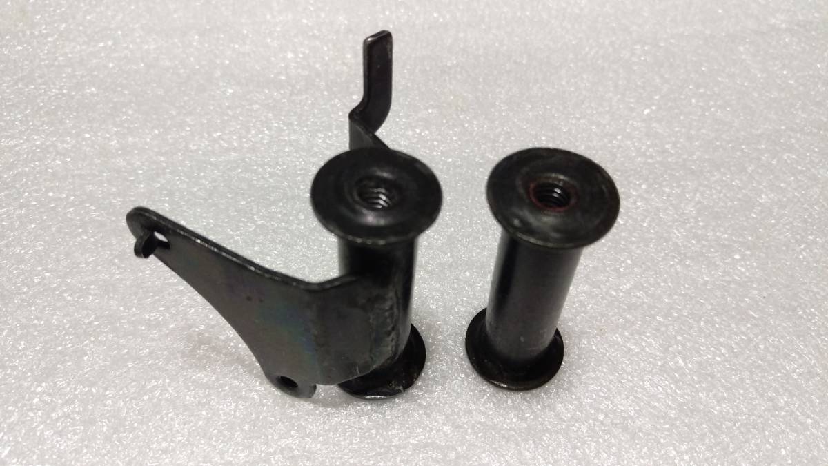 絶版 ヤマハ 純正部品 1KT TZR250 サイドカウルステー 左右 1KT-28321