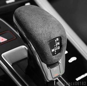 アルカンターラ生地の値段と価格推移は 577件の売買情報を集計したアルカンターラ生地の価格や価値の推移データを公開