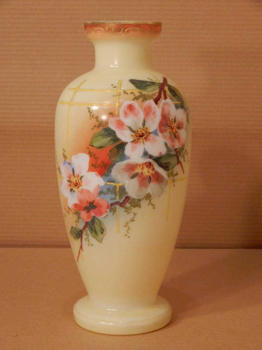 限定セール，高品質 ３ アンティーク 花図 ハンドペイント 乳白 ガラス 花瓶 花器 フラワーベース 花入 手描き(その他)｜売買されたオークション情報、yahooの商品情報をアーカイブ公開 - オークファン その他