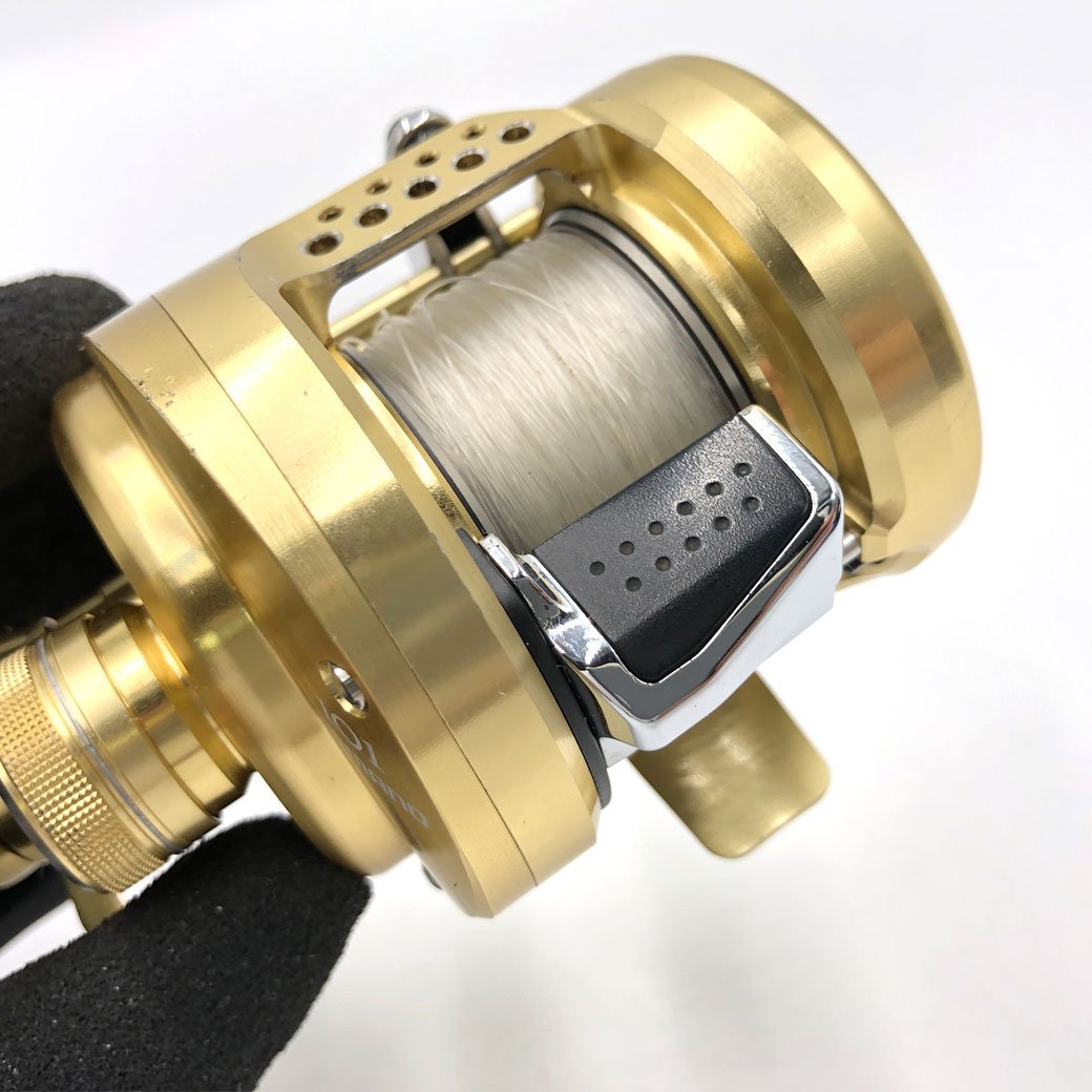 SHIMANO カルカッタコンクエスト101 左巻き ベイトリールRH443