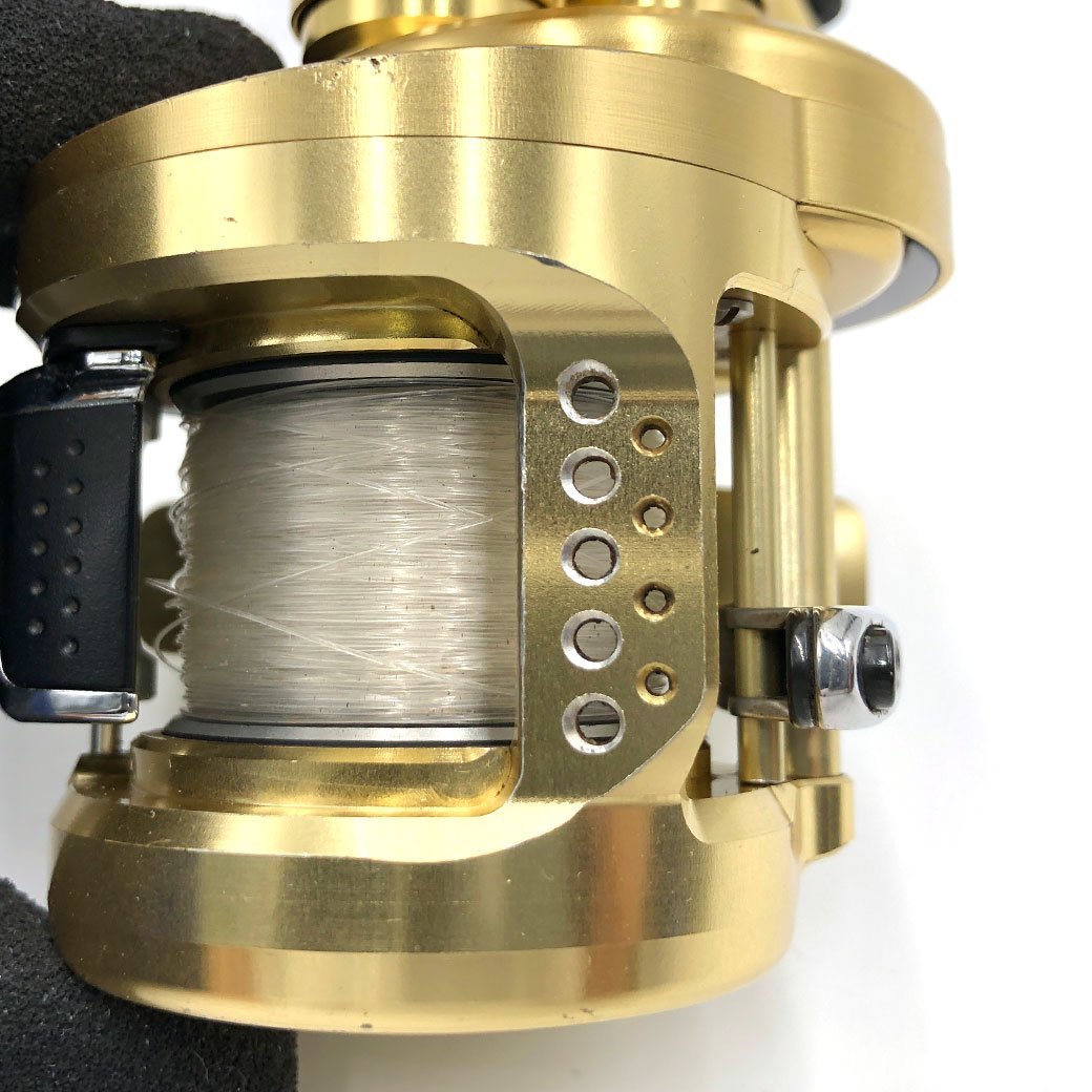 SHIMANO カルカッタコンクエスト101 左巻き ベイトリールRH443