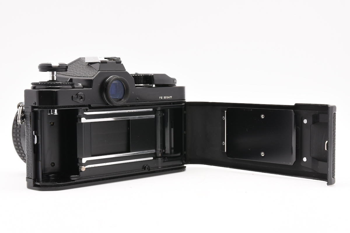 Nikon FE ブラック + AI NIKKOR 50mm F1.4 ニコン MF一眼レフ
