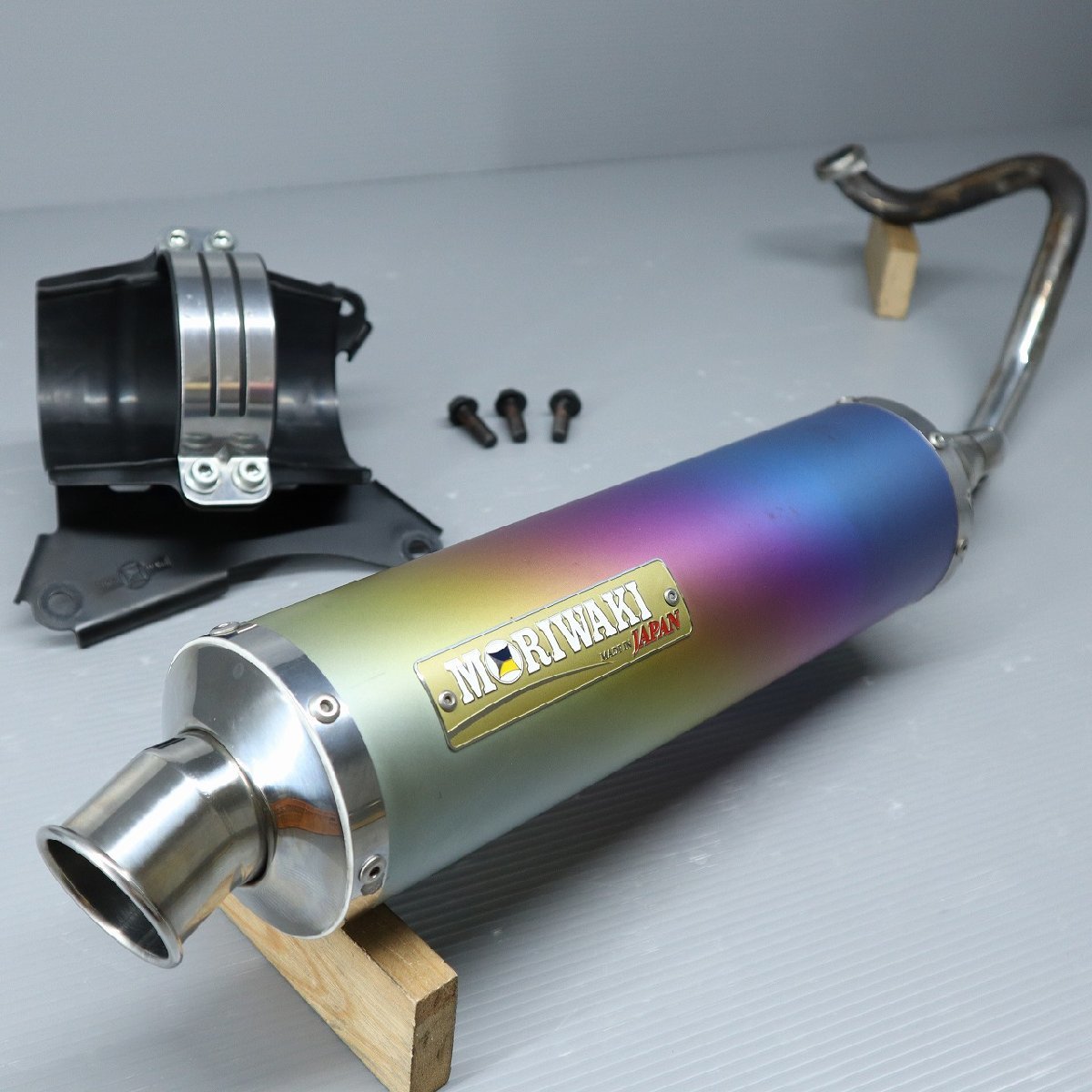 オートバイ モリワキ ZERO TITANIUM JAPAN チタンマフラー サイレンサー