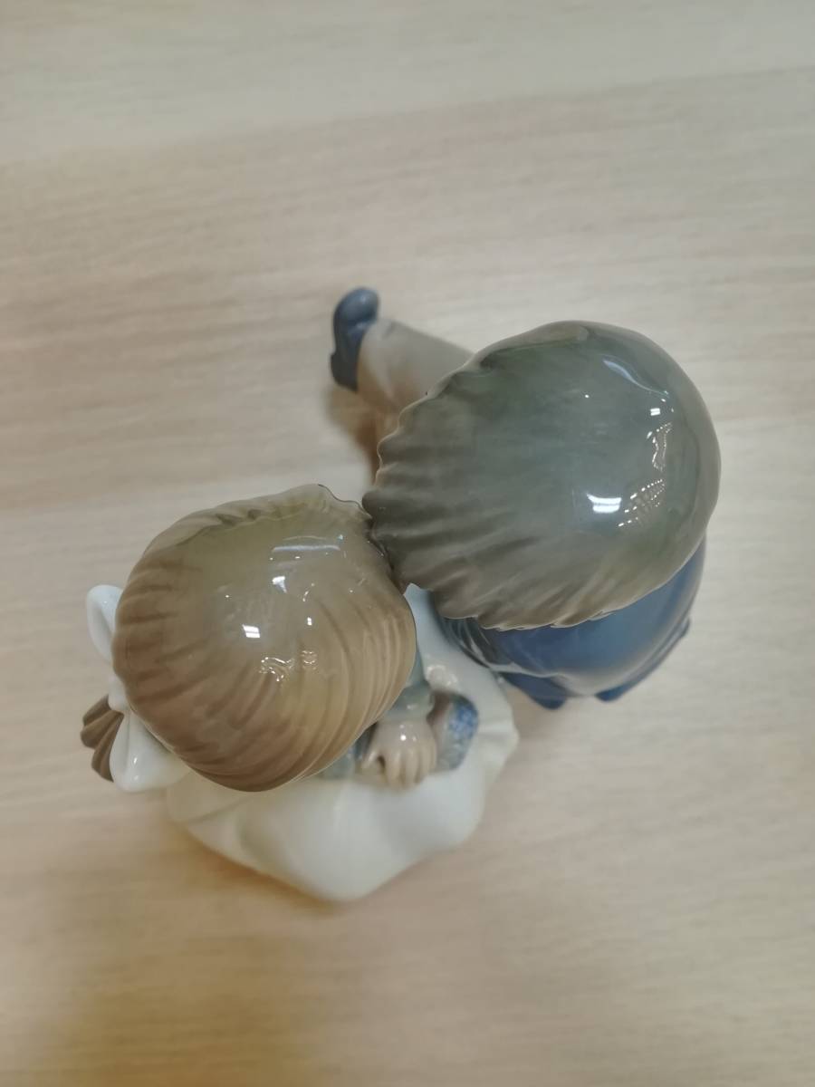 リヤドロ LLADRO フィギュリン リアドロ 0 初恋 フィギリン 置物