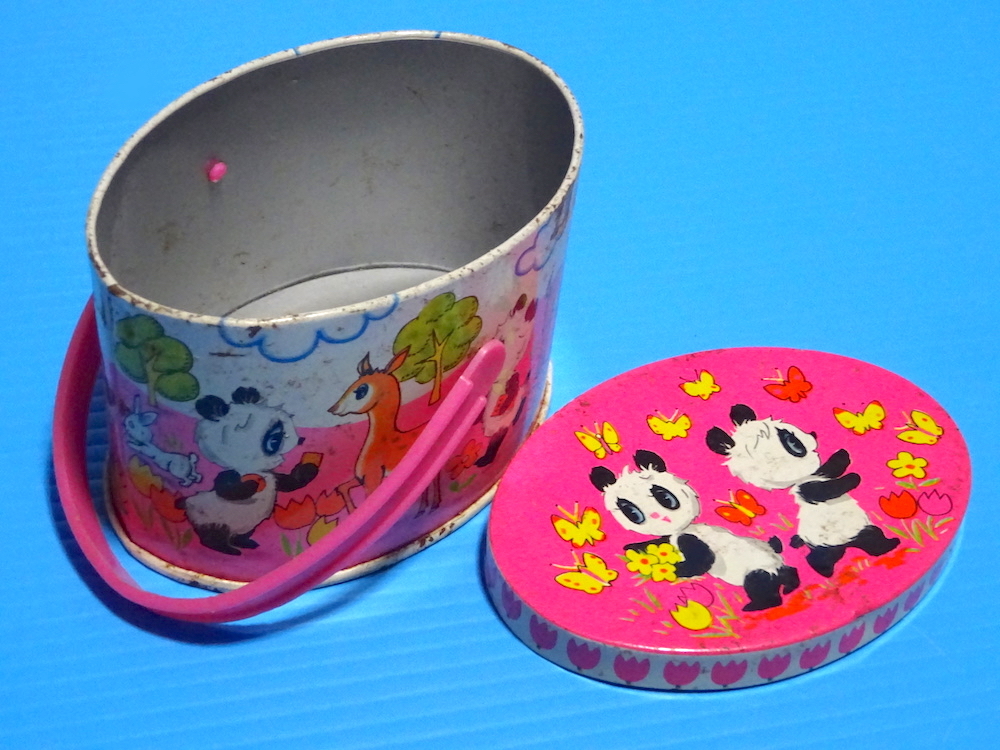 □ 70's Vintage 不二家 キャンディー ペップル 空き缶 パンダ バンビ