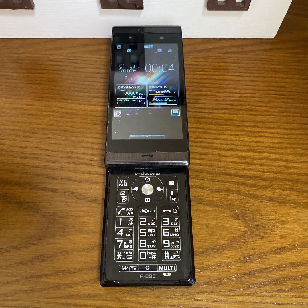 ドコモ F-09C docomo PRIME series docomo フルスペックガラケー