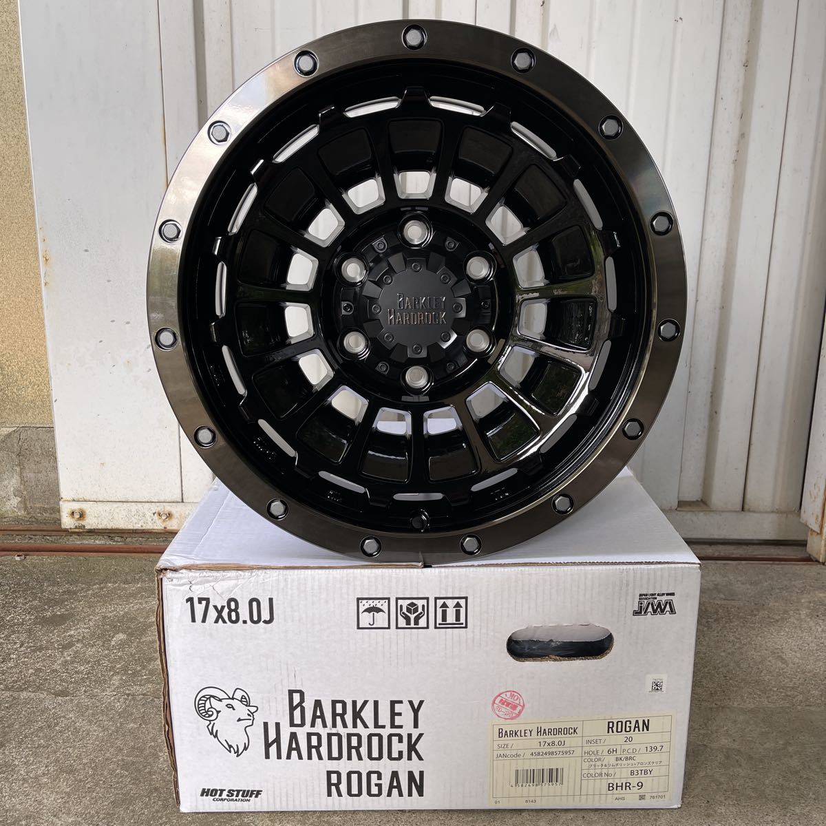【新品，送料無料】 アルミホイール バークレイハードロック ローガン 17&times;8J+20 139.7-6H ランクルプラドハイラックスサーフFJクルーザー 4本セット(6穴)｜売買されたオークション情報、yahooの商品情報をアーカ 6穴