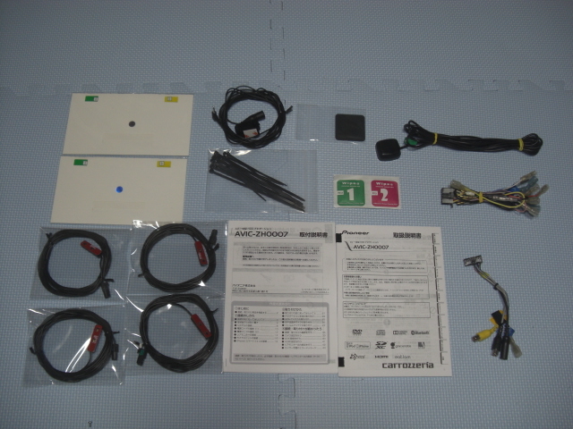 カロッツェリア AVIC-ZH0007 カーナビ ZH0007 2022年版地図 (H51)avic 2023年地図 ＾＾♪ 予約注文 タッチパネル ♪ 4X4フルセグ内臓 BluetootｈSD | 2022年地図☆カロッツェリア AN