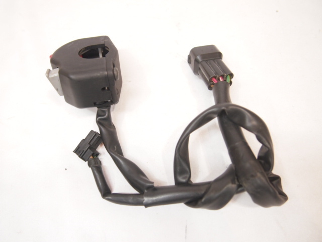 右ハンドルスイッチ（ZX－type）交換（カワサキ GPZ900R）by