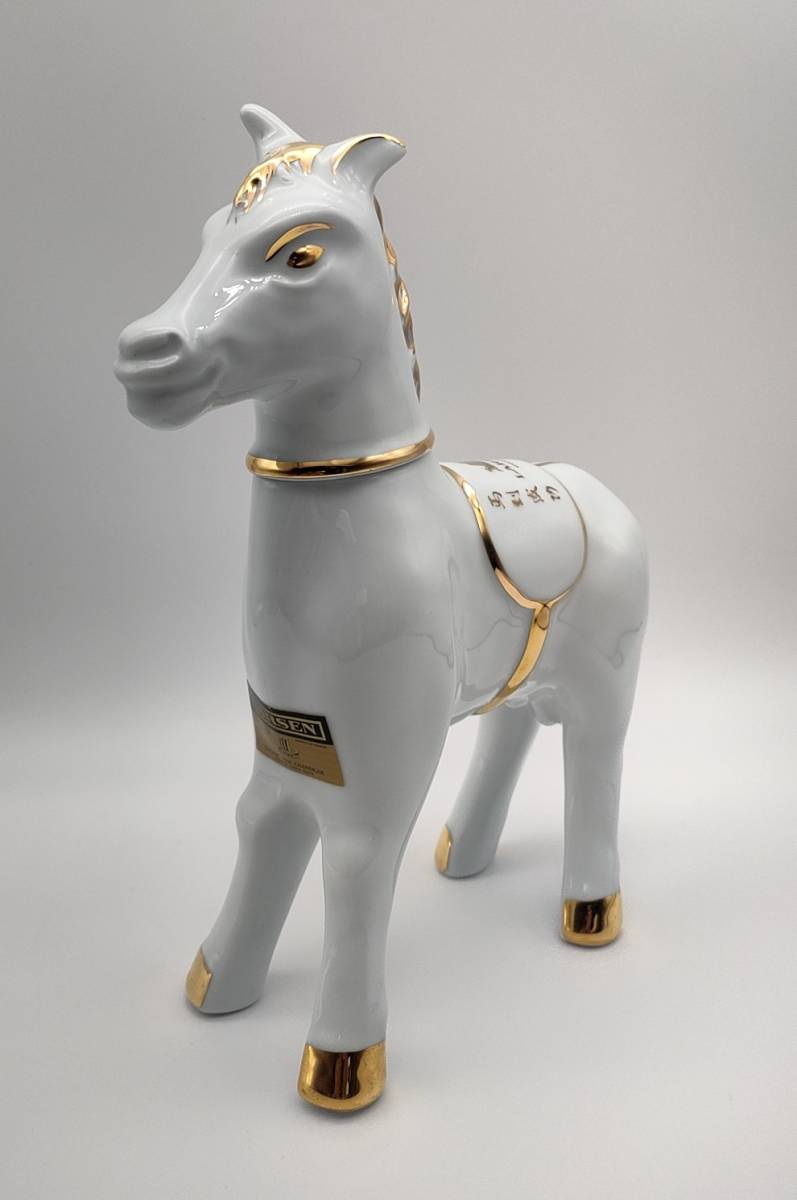 LARSEN コニャック 馬型ボトル　古酒 LARSEN ラーセン ホース 白馬 陶器ボトル/古酒 コニャック ブランデー