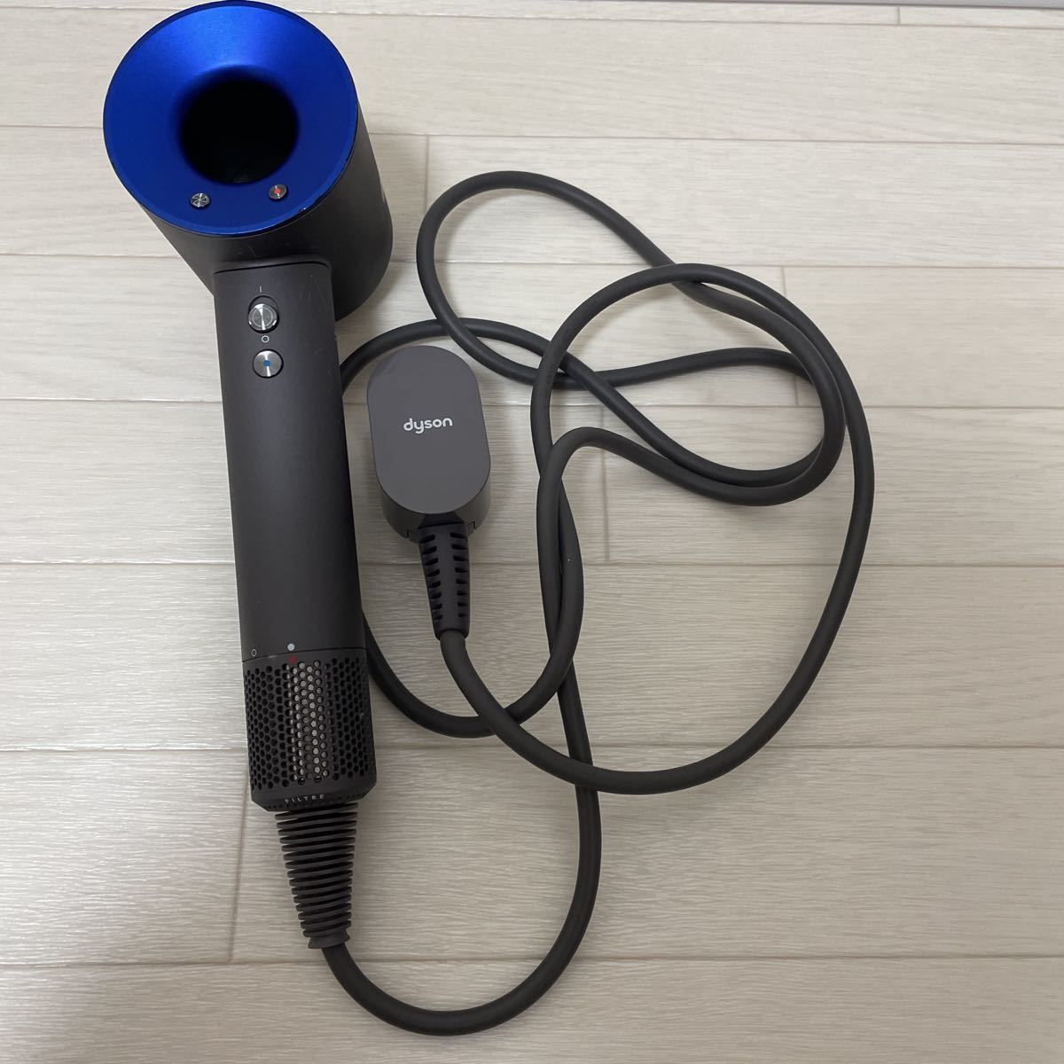 人気，限定セール ダイソンヘアドライヤー HD01ジャンク品(ハンドドライヤー)｜売買されたオークション情報、yahooの商品情報をアーカイブ公開 - オークファン その他