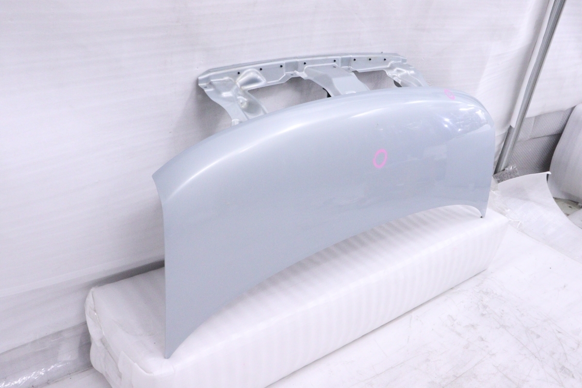 27-692★JF1 JF2 N-BOX ボンネット シルバー 補修用 60100-TY0-000ZZ フード 純正★ホンダ (DM) カスタム ボンネット JF1&frasl;2 ノイズ軽減 メンテナンス ボンネットを5Dカーボンでラッピング（ホンダ
