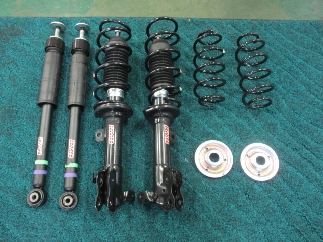 最安値，お買い得 スズキ アルトワークス HA36 純正 サスショック きれい 使用約３０００ｋｍ カヤバ製 KYB(サスペンションキット（一式）)｜売買されたオークション情報、yahooの商品情報をアーカイブ公開 - オ サスペンションキット（一式）