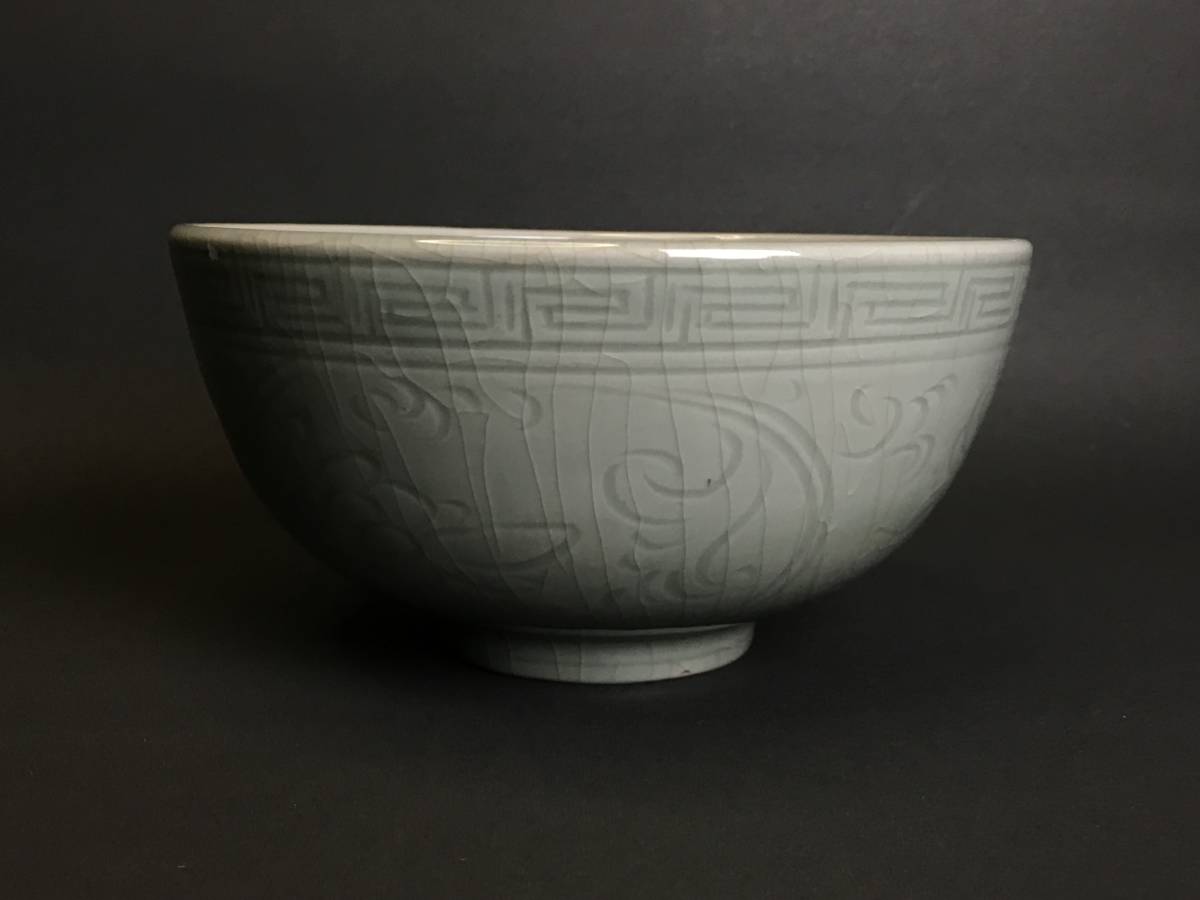 龍泉窯 唐物 中国美術 元～明時代 | 七官青磁 皿 U08S35 花口花卉文青