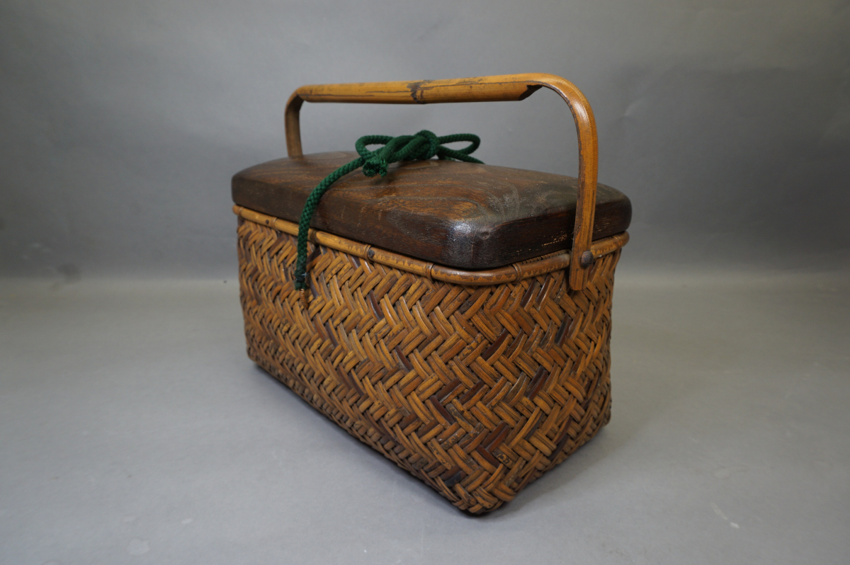 時代物 古竹 竹籠 網代編竹籠 網籠 竹細工 竹編茶籠 収納籠 幅23cm
