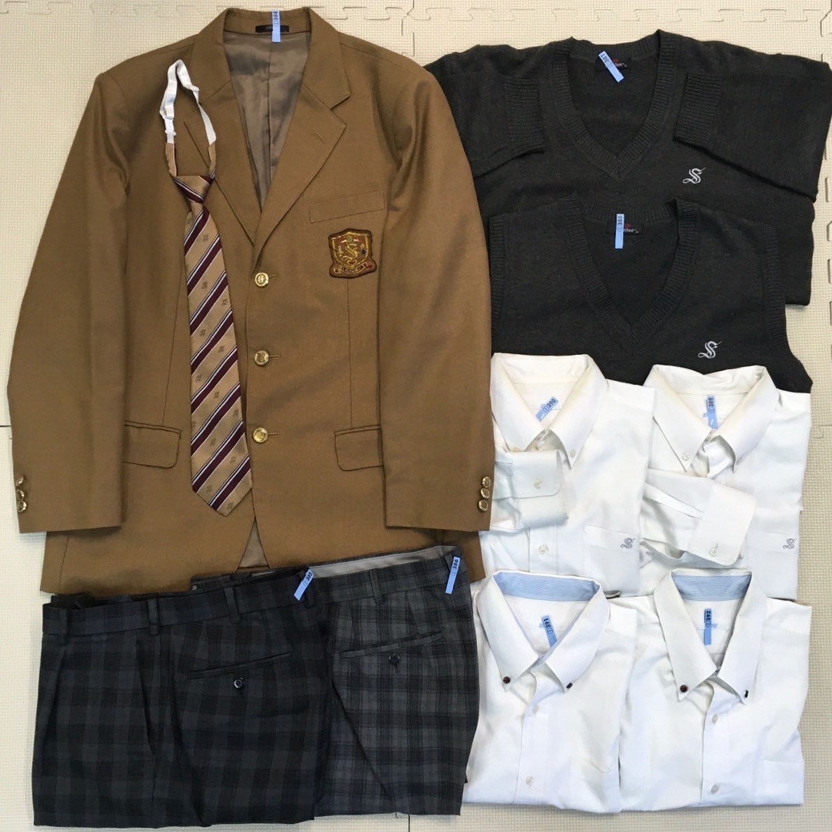 AT401 (中古)栃木県 作新学院高校 総合進学部 男子学生服 10点セット 