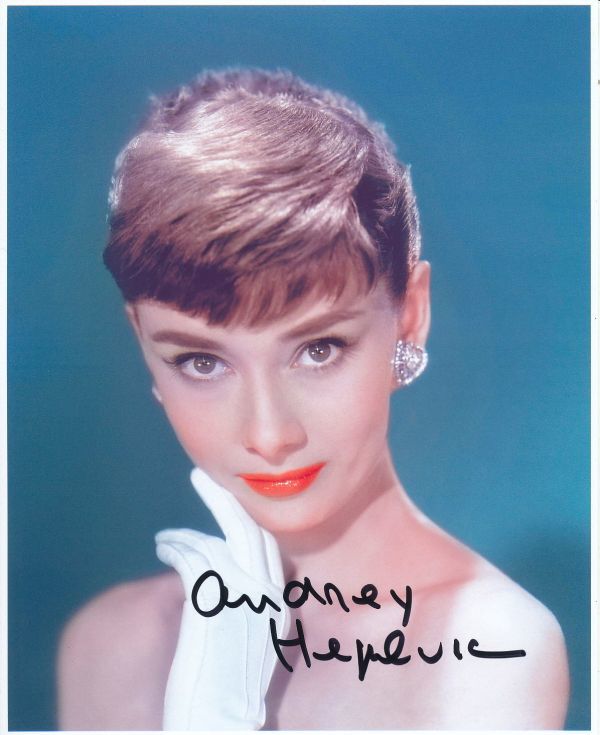 ヘプバーンの値段と価格推移は 5 5件の売買情報を集計したヘプバーンの価格や価値の推移データを公開