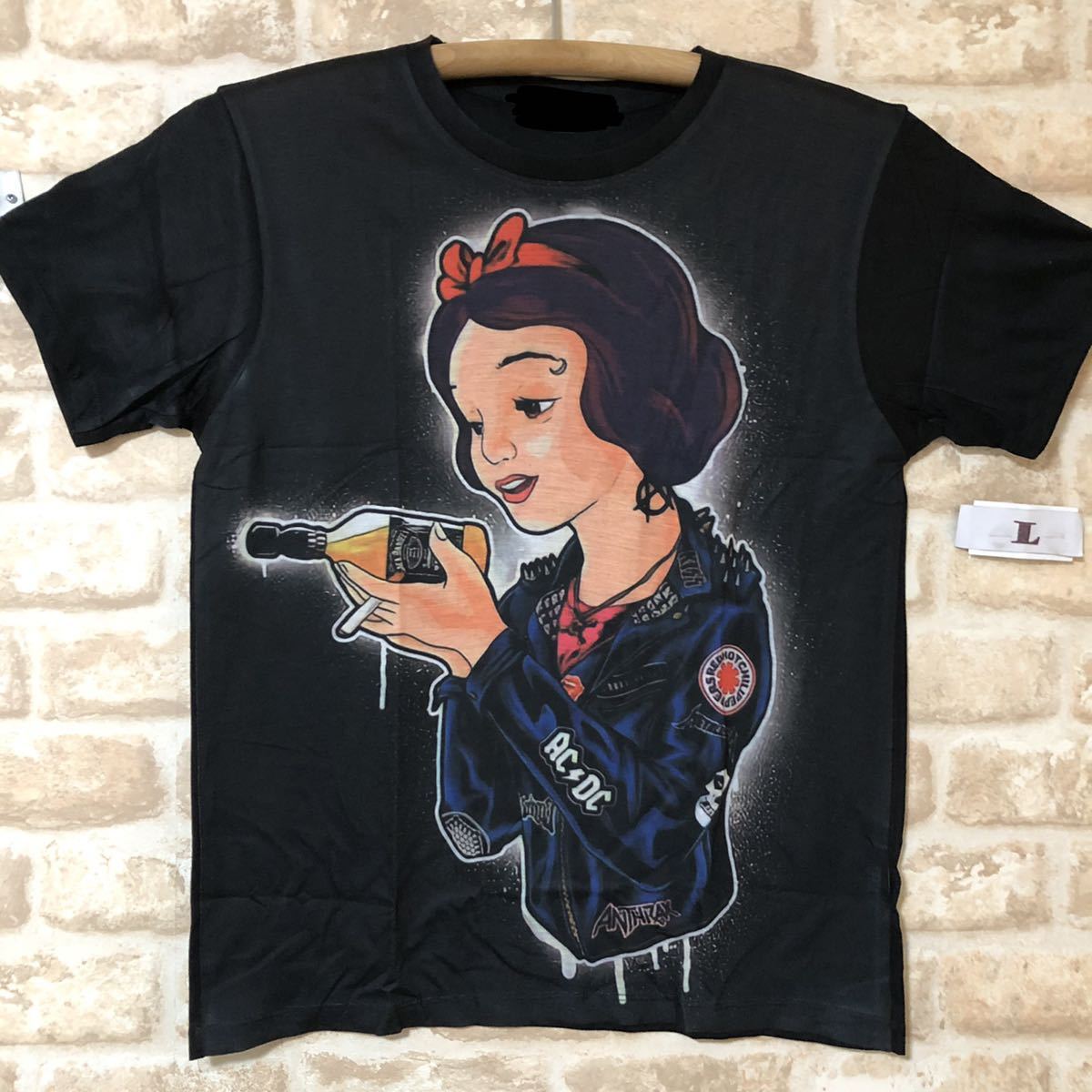 ディズニー パンク白雪姫 パロディ Tシャツ Lサイズ イラスト キャラクター 売買されたオークション情報 Yahooの商品情報をアーカイブ公開 オークファン Aucfan Com