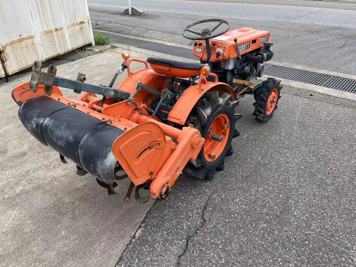 クボタ トラクター B5000 4輪駆動 9馬力 動作品 中古(車体)｜売買され 