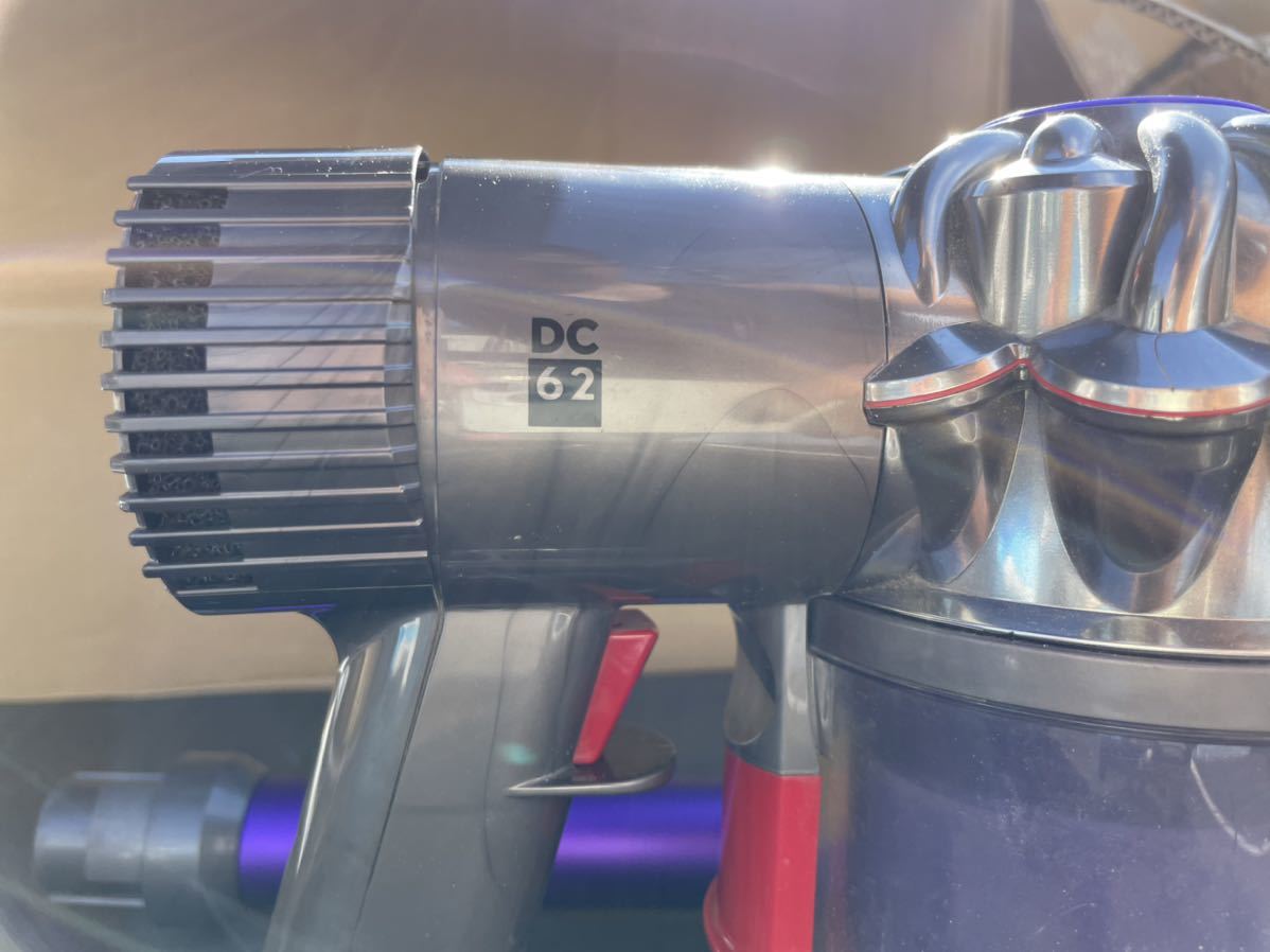 展示品☆dyson☆ダイソン☆DC62☆モーターヘッドサイクロン掃除機