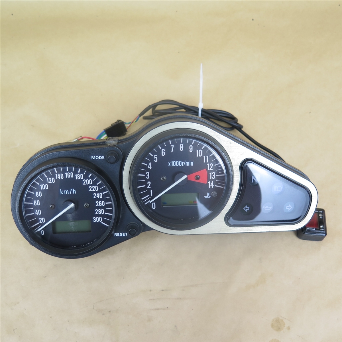 ZX-9R ZX900C '98- 純正フルスケールメーター スピードタコ58，722km