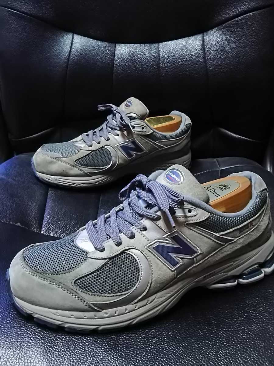 絶版・レア本を皆さまの投票で復刻 | 復刊ドットコム of House もう、ありふれた財布は選ばない。北海道の自然が宿る、ヒグマと鮭、二 衝撃の1円スタート!入手困難!待望の復刻デザイン!傑作ハイブリッドモデル!ニューバランスML2002RA高級本革スニーカー!名作グレー!灰27.5cm
