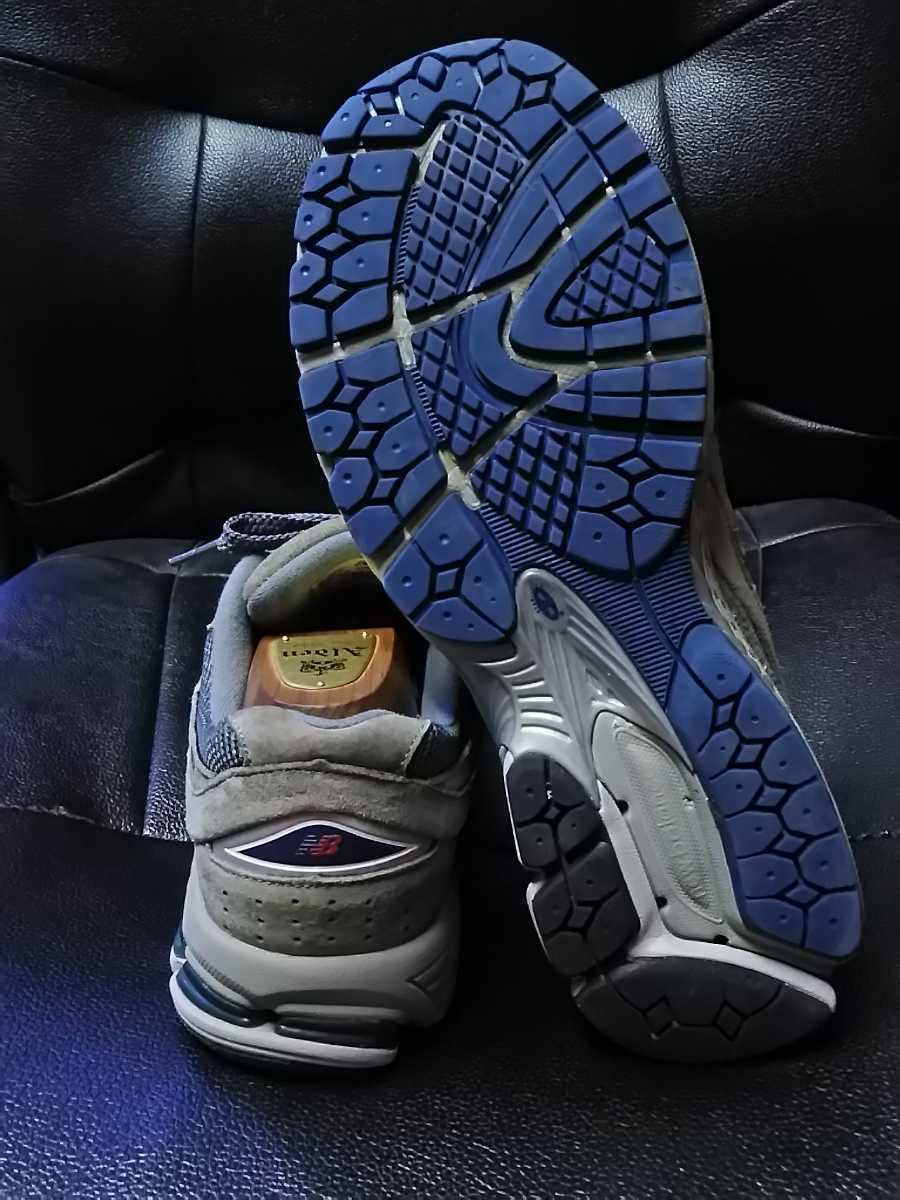 絶版・レア本を皆さまの投票で復刻 | 復刊ドットコム of House もう、ありふれた財布は選ばない。北海道の自然が宿る、ヒグマと鮭、二 衝撃の1円スタート!入手困難!待望の復刻デザイン!傑作ハイブリッドモデル!ニューバランスML2002RA高級本革スニーカー!名作グレー!灰27.5cm