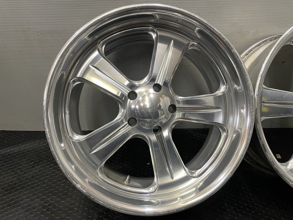 BUDNIK バドニック 社外ホイール 18インチ 4本 8J5HPCD114.3約+20