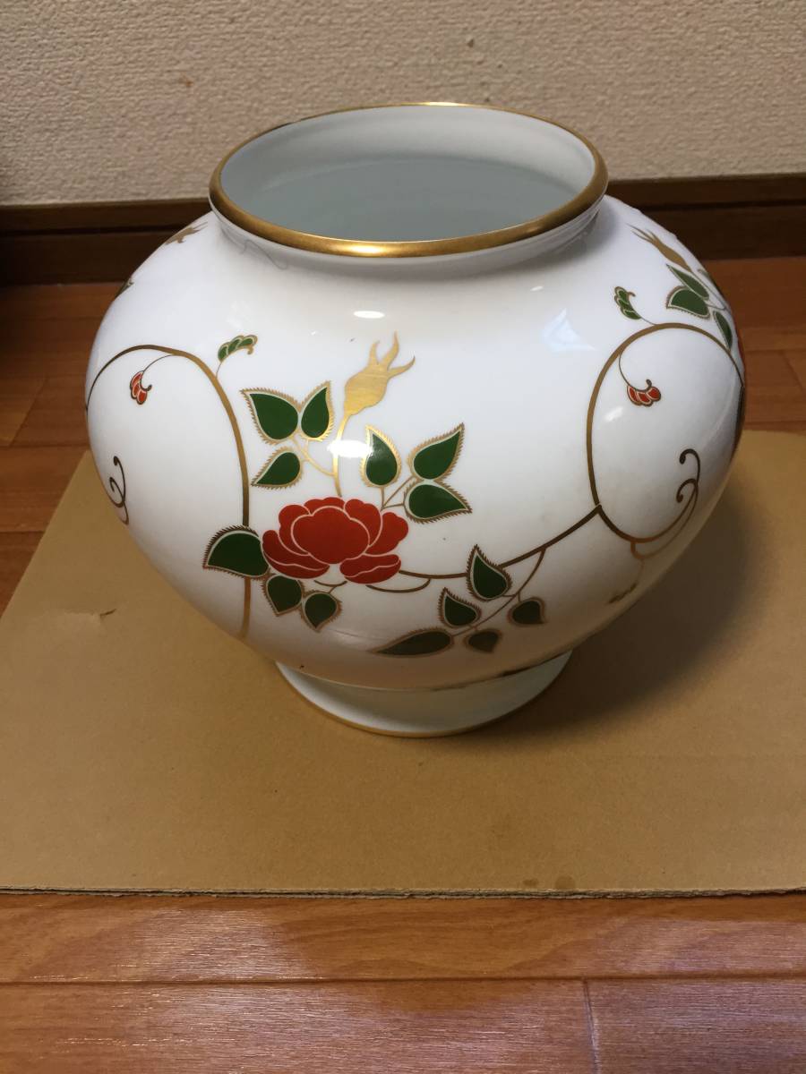 ☆122413 大倉陶園 金彩薔薇図 花瓶 ☆