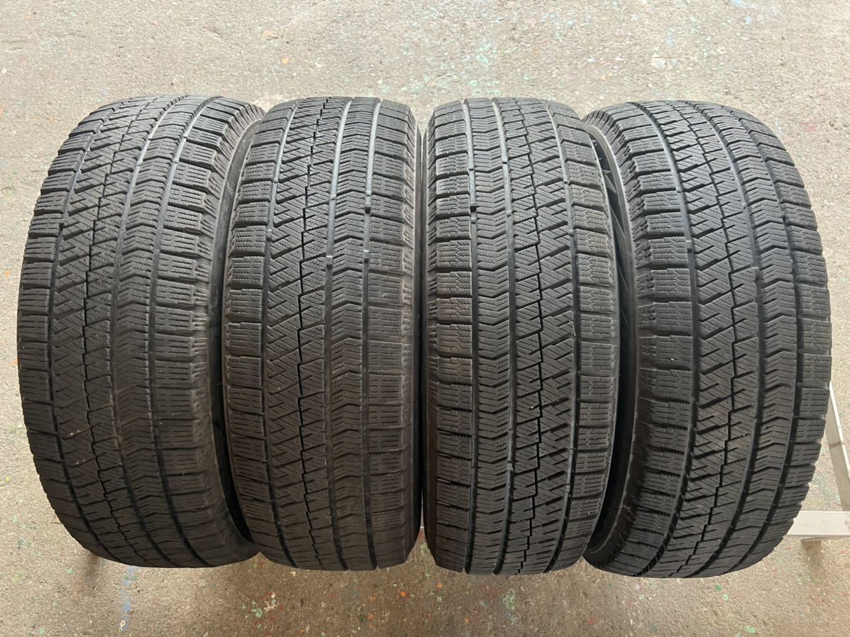 バリ山！ブリジストンブリザックVRx2/215/65/16/2017年/4本セット C82