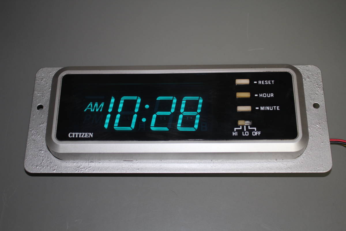 観光バス 蛍光表示管式水晶時計 CITIZEN サロンバス CITIZEN 蛍光表示管式水晶時計 バス用？デジタル時計 24V 動作品