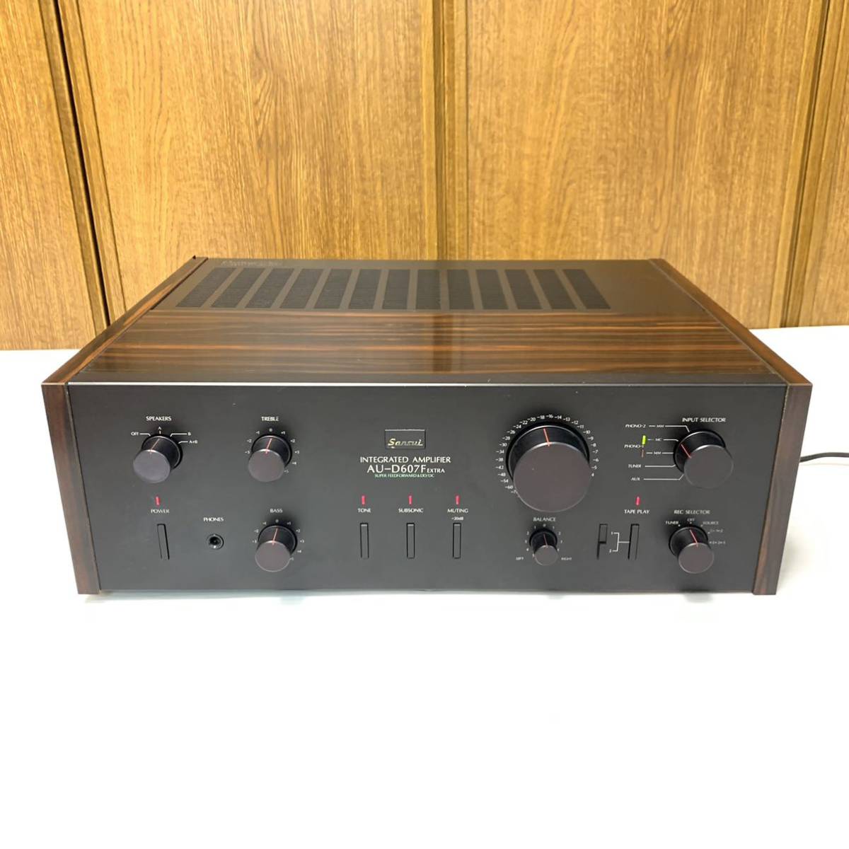 ジャンク SANSUI AU-D607F EXTRA 通電確認済み サンスイ オーディオ