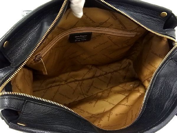 フェラガモ ガンチーニ バレッタ☆黒×ゴールド 1円Salvatore Ferragamo