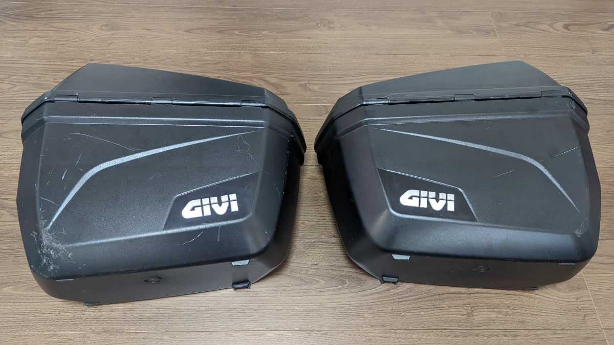 givi E22N サイドケース SB2000 パニアホルダー セット 【公式通販】