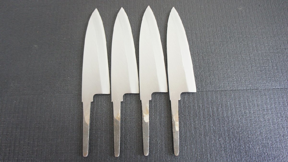 [KH][Sh401780] 【未使用品】 舟行包丁 柄なし 刃長:約160mm 全長:約250mm 刃厚:約4mm 4本まとめ売り 舟行包丁 土佐刃物 &frasl; 白紙鋼 135ｍｍ 利作