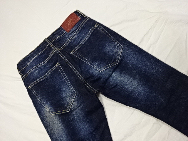 送料無料☆ZARA☆濃紺スキニーデニム☆30☆ウェスト約75cm