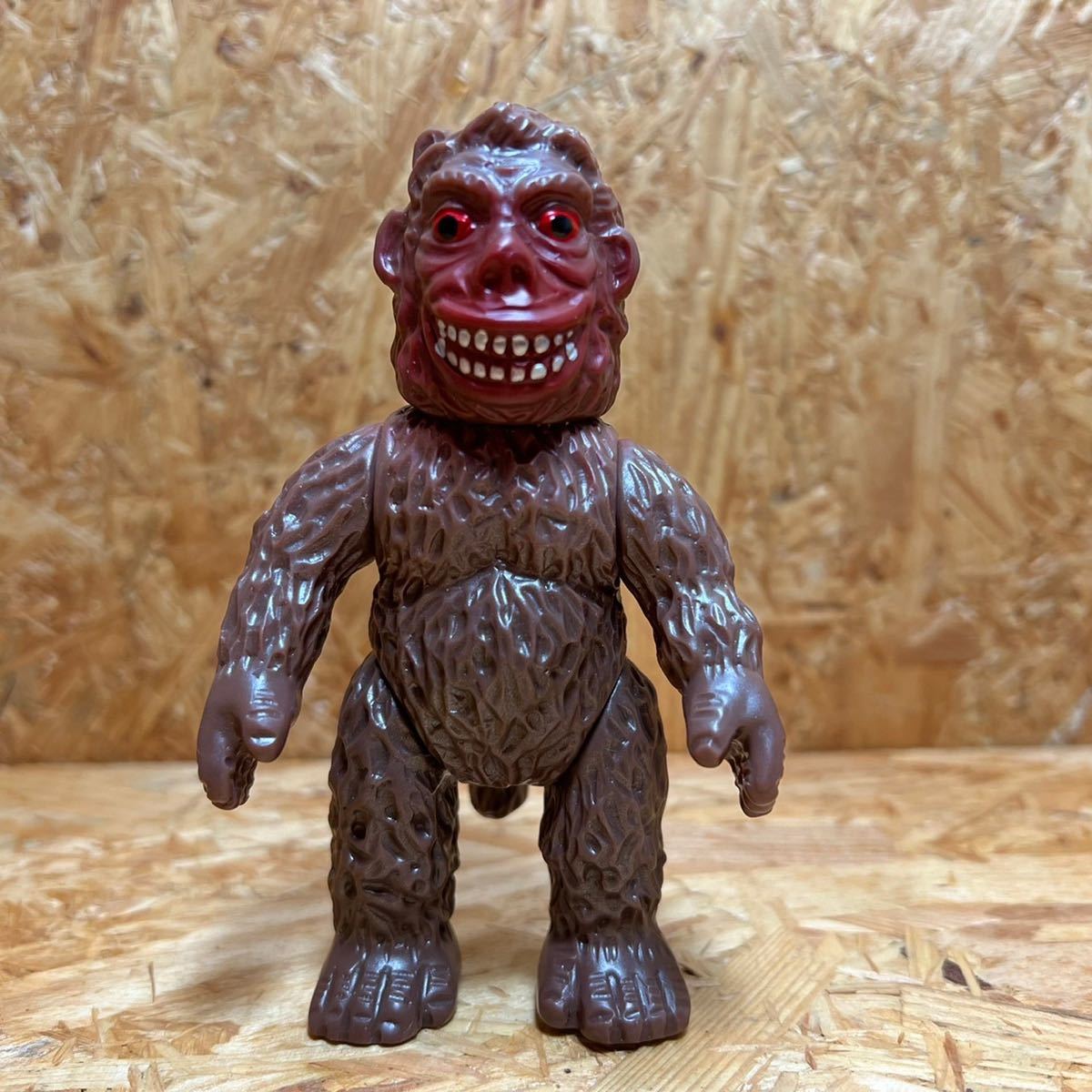 ぶたのはな 怪獣シリーズ/ゴロー(茶色成型) ぶたのはな ゴロー ソフビ 茶色成型 ぶたのはな 怪獣シリーズ⁄ゴロー(