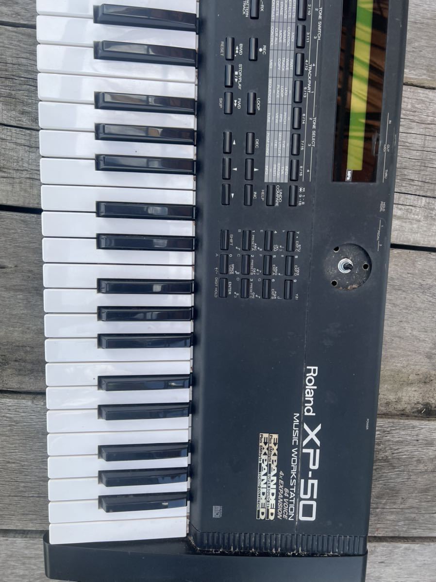 楽器・機材 Roland XP-50 シンセサイザー 61鍵 通電確認のみ 現状品