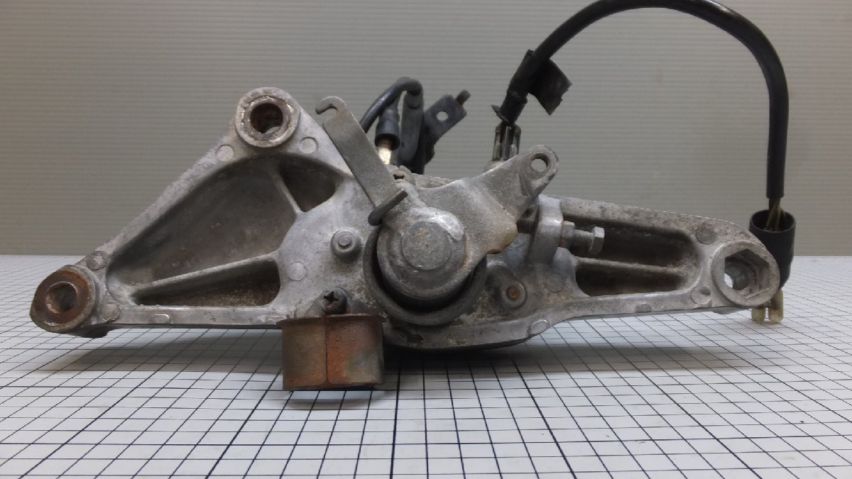 ER CB750エアラ CB750 リアブレーキカム センサー ホルダー マフラー ステー スピンドル 検 EARA HONDAMATIC 希少 旧車