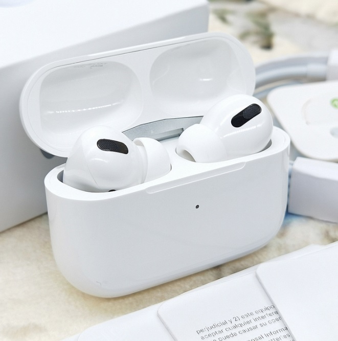 Apple AirPods 手軽 充電ケース 白 