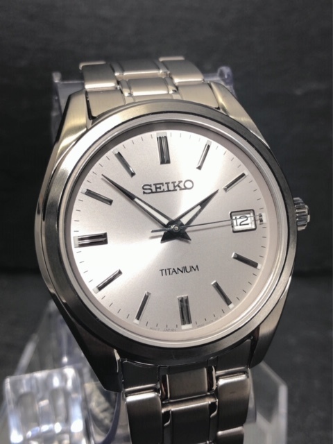 SEIKO クォーツ 腕時計 シルバー SUR369P1