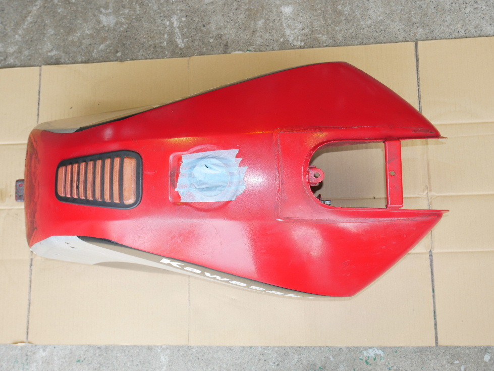 空冷 ZX750A -gpz750(タンク)の中古品・新品 実働 Y様空冷GPZ750整備模様と完成写真 ポイントカバー 空冷ＧＰＺ７５０Ｆ純正タンク中古　難あり　ＺＸ７５０Ａ　