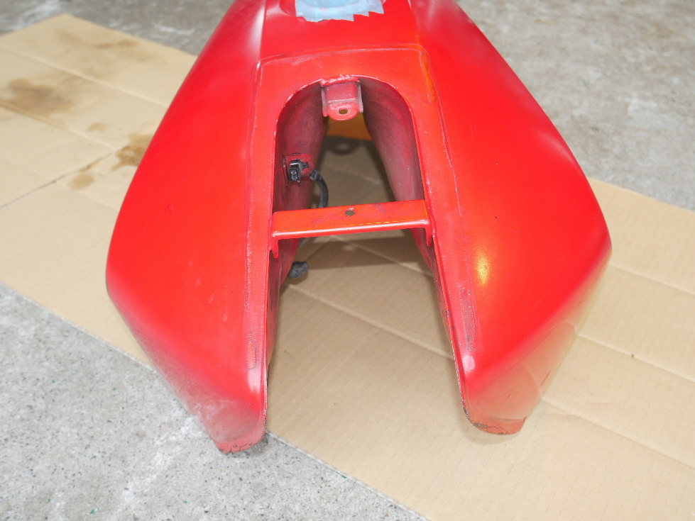 空冷 ZX750A -gpz750(タンク)の中古品・新品 実働 Y様空冷GPZ750整備模様と完成写真 ポイントカバー 空冷ＧＰＺ７５０Ｆ純正タンク中古　難あり　ＺＸ７５０Ａ　