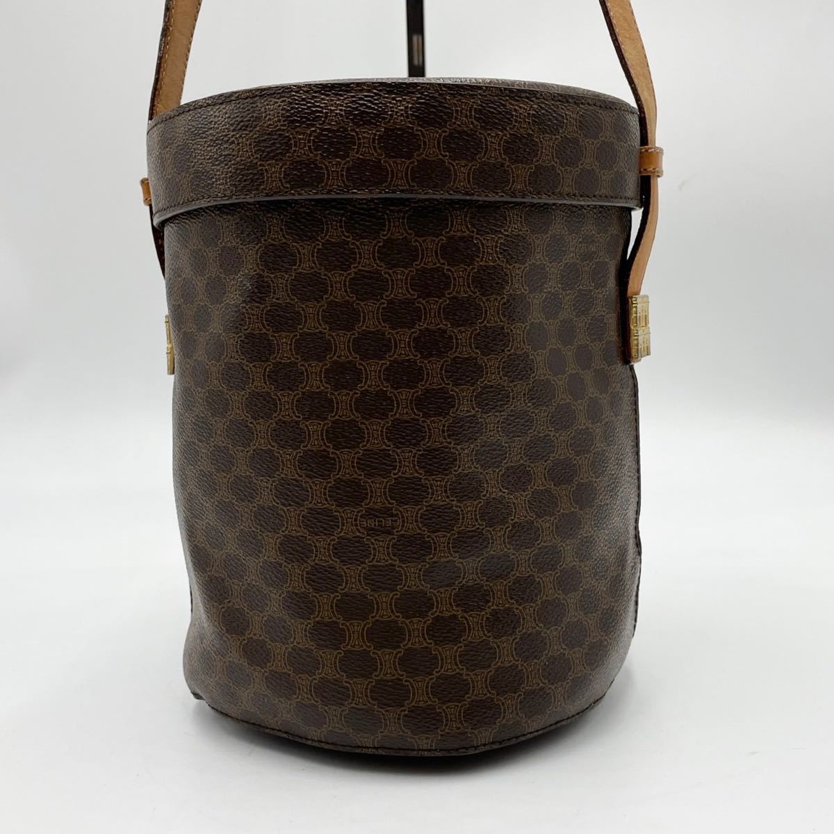 凱旋門 セリーヌ CELINE ブローチ - スターボール 大売出しCELINE アクセサリー ネックレス レディース 1円 ピンバッチ ヴィンテージ ５連 シルバー セリーヌ”凱旋門やトリオンフ”のジュエリーチャーム、キャンディーや
