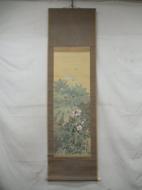 驚きの破格値，正規品 E1809 暘浦銘 八手に山茶花図 肉筆絹本 掛軸(花鳥、鳥獣)｜売買されたオークション情報、yahooの商品情報をアーカイブ公開 - オークファン 花鳥、鳥獣