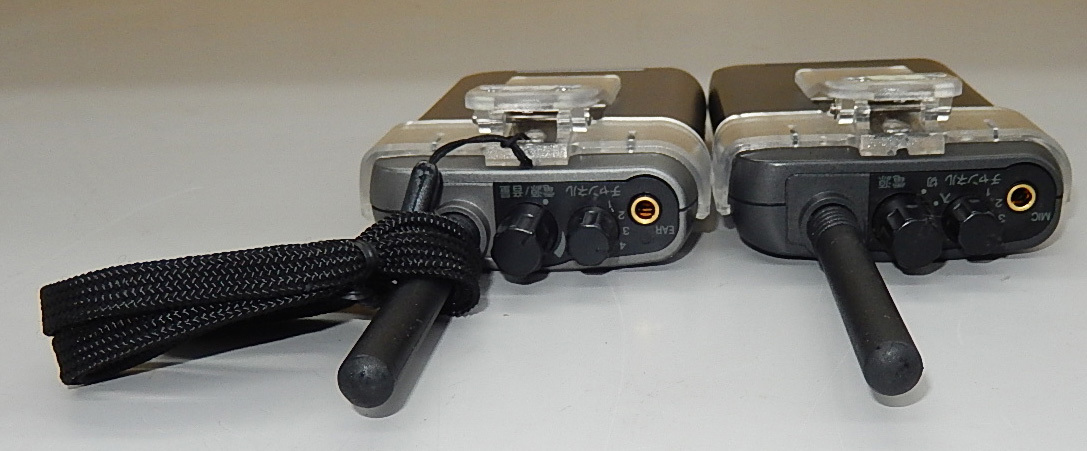 ワイヤレスガイド携帯型送信機 WM-1100 ワイヤレスガイド携帯型受信機