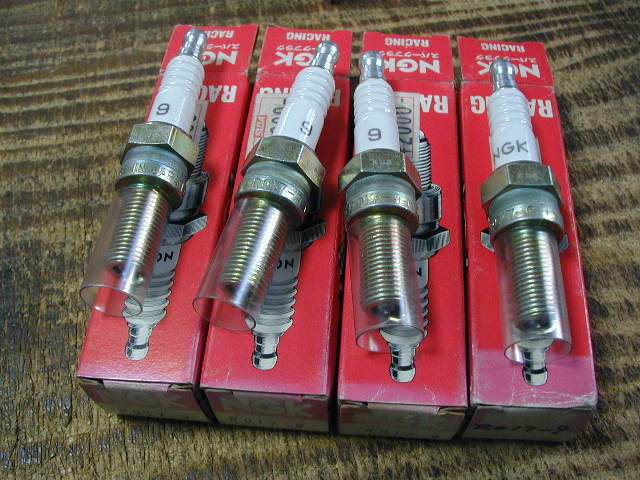 45009☆ZX-4/ZXR400/イナズマ400/ZRX1100☆未使用・NGKレーシング