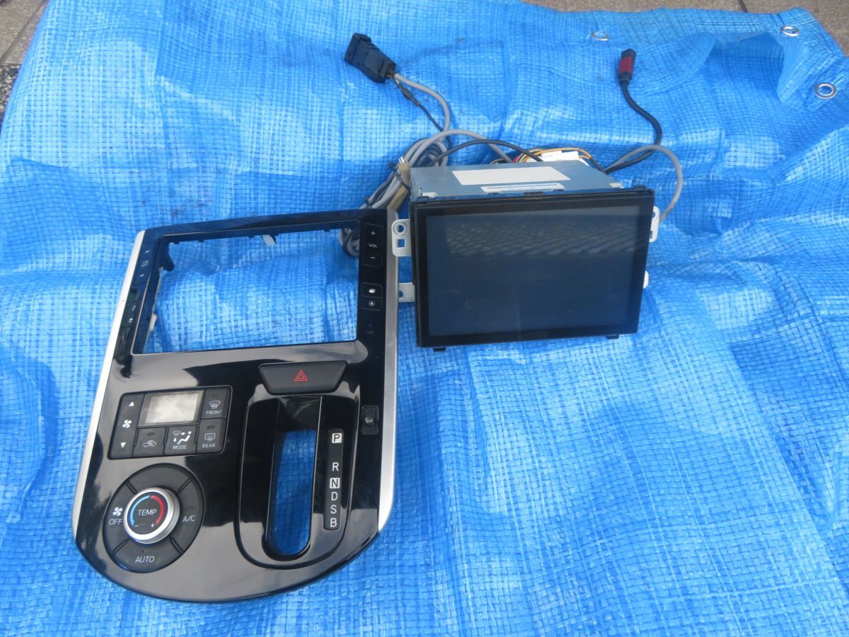 カーナビ ダイハツ 純正 ナビ 8インチ カーナビ NSZN-W64DB 08545-K2000 LA600S